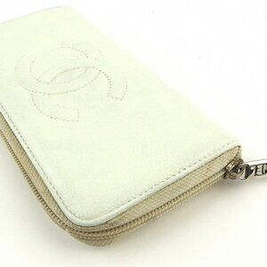 CHANEL Purse White White Silver Women Authentic secondhand